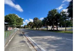 3929 NW 207 St Rd, Miami Gardens, FL 33055, - MLS#A12006380