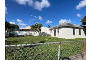 3929 NW 207 St Rd, Miami Gardens, FL 33055, - MLS#A12006380