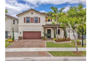 3525 W 94th St, Hialeah