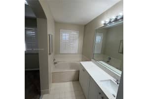 941 Doveplum Ct, Hollywood, FL 33019, - MLS#A12006387