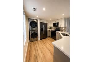 8590 NW 3rd Ln #102, Miami, FL 33126, - MLS#A12006394