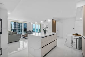 1155 Brickell Bay Dr APT 2003, Miami, FL 33131, - MLS#A12006423