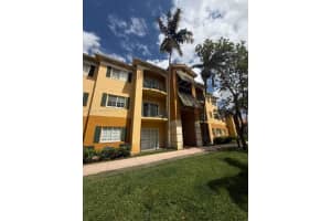 7280 Nw 114th Ave 208-8, Doral