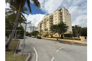101 Sidonia Ave APT 301, Coral Gables, FL 33134, - MLS#A12006442