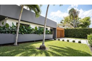 2110 Ne 191st Dr, North Miami Beach