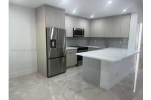 9307 Sw 138th Pl 9307, Miami