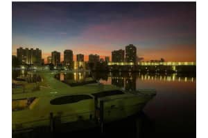 18041 Biscayne Blvd 804, Aventura