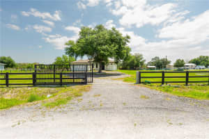 655 N Olivo St, Clewiston, FL 33440, - MLS#A12006499