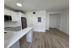 1971 NW 2nd Ct #4, Miami, FL 33136, - MLS#A12006521