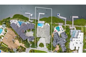 121 Commodore Dr, Jupiter