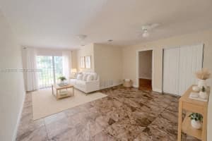 3896 Nw 207 St 1, Miami Gardens