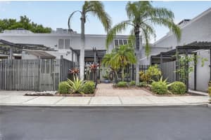 11254 Nw 15th Ct, Pembroke Pines