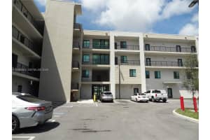 4670 NW 84th Ave Apartment 44, Doral, FL 33166, - MLS#A12006605