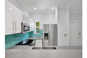 835 NE 19th Ave APT 10, Fort Lauderdale, FL 33304, - MLS#A12006634
