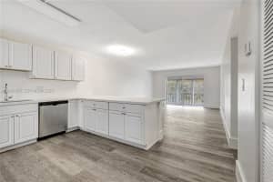 4800 Hillcrest Ln APT 207, Hollywood, FL 33021, - MLS#A12006679