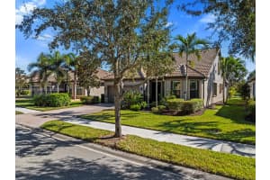 6264 Victory Dr, Ave Maria