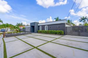 8241 NW 182nd St, Hialeah, FL 33015, - MLS#A12006688