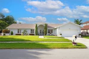 20071 Nw 5th St, Pembroke Pines