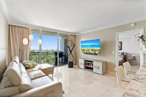 3350 Sw 27 Av 1706, Coconut Grove
