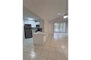 216 Lake Pointe Dr 224, Oakland Park