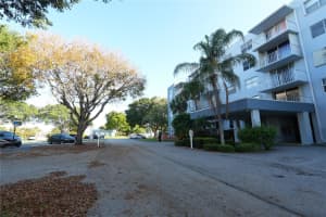 500 Executive Center Dr APT 1J, West Palm Beach, FL 33401, - MLS#A12006756