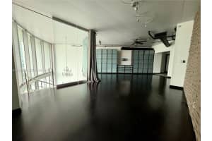 690 SW 1st Ct, Miami, FL 33130, - MLS#A12006780