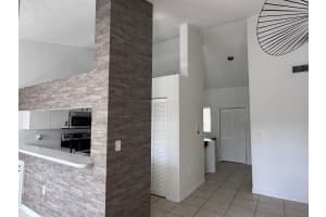 1304 Glenmoor Dr #1304, West Palm Beach, FL 33409, - MLS#A12006789