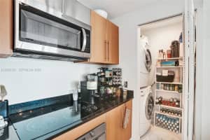 300 S Biscayne Blvd t 3216, Miami, FL 33131, - MLS#A12006791