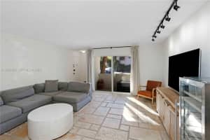 9394 Sw 77th Ave F4, Miami
