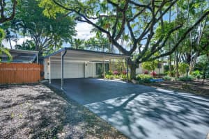 15821 SW 86th Ave, Palmetto Bay, FL 33157, - MLS#A12006805