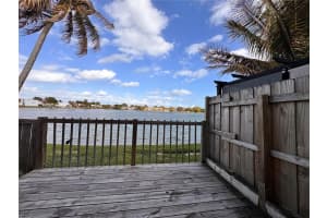 401 NW 109th Ave APT 2A, Miami, FL 33172, - MLS#A12006816