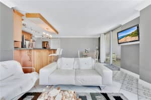 5555 Collins Ave APT 16A, Miami Beach, FL 33140, - MLS#A12006818