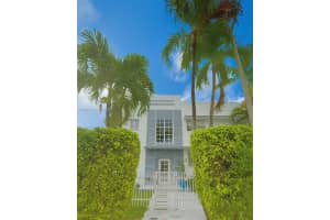 600 15th St APT 4, Miami Beach, FL 33139, - MLS#A12006819
