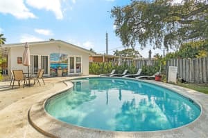 1547 Ne 38th St, Oakland Park