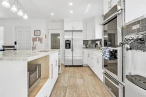 1547 NE 38th St, Oakland Park, FL 33334, - MLS#A12006834