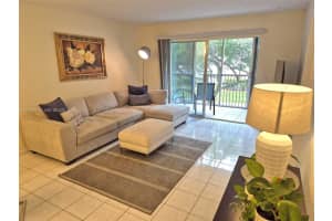 12501 Sw 14th St 209r, Pembroke Pines