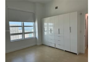950 Brickell Bay Dr APT 5402, Miami, FL 33131, - MLS#A12006852