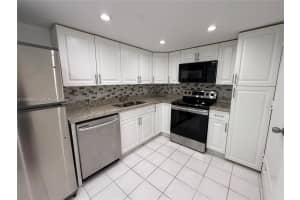 400 Kings Point Dr 608, Sunny Isles Beach