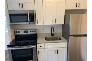 1030 N Victoria Park Rd #5, Fort Lauderdale, FL 33304, - MLS#A12006904