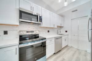1720 NW 92nd Ave, Pembroke Pines, FL 33024, - MLS#A12007053