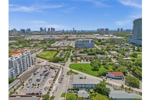 114 SE 8th St #102, Hallandale Beach, FL 33009, - MLS#A12007065