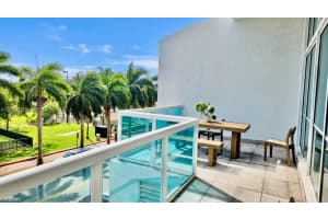 1800 N Bayshore Dr APT 303, Miami, FL 33132, - MLS#A12007083