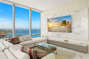 700 Ne 26th Ter 4206, Miami