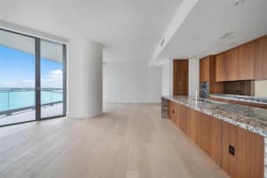 175 Se 25th Rd 1904, Miami