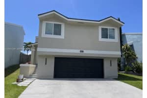 10048 Sw 221st St, Cutler Bay