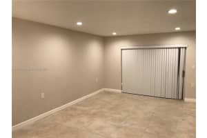11237 Sw 88th St 211-e, Miami