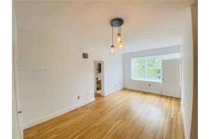 6881 Bay Dr APT 11, Miami Beach, FL 33141, - MLS#A12007266