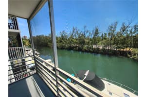 3660 NE 166th St APT 302, North Miami Beach, FL 33160, - MLS#A12007273