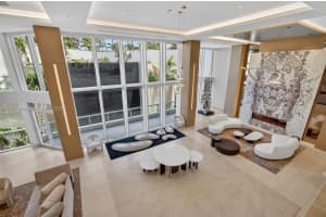 21205 Yacht Club Dr 605, Aventura
