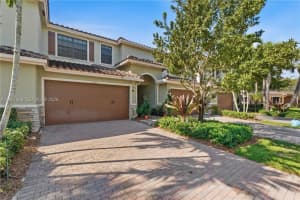 13012 N Riverwalk Cir N, Plantation